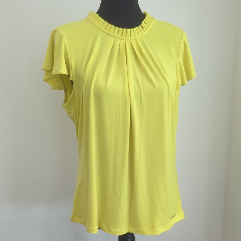 NWT Women’s Bright Yellow Neck Ruffle Cap Short Sleeve Blouse